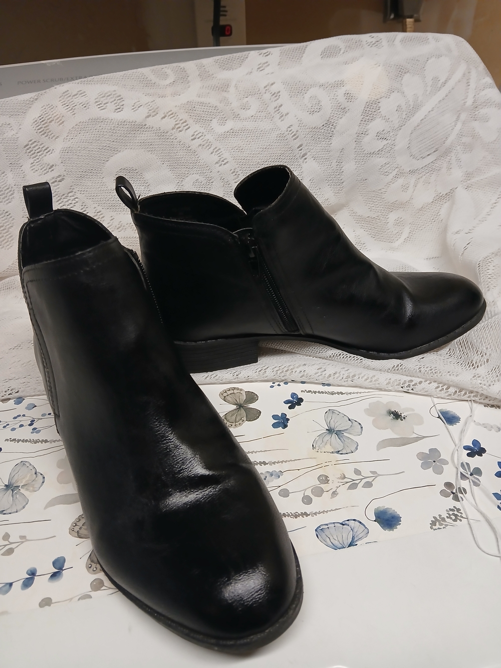 Sun + Stone MACYS Black Ankle Booties with Side Zip 8M